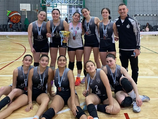 Estudiantes se clasific a la Copa Argentina de vley